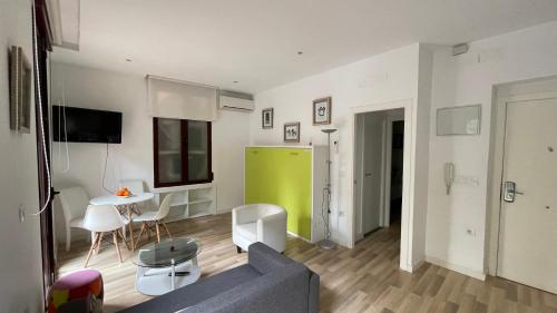 Apartment with View and Balcony room in Apartamentos Boni