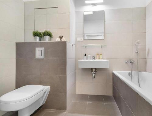 Sunflower - Modern large charming apartment with balcony, Bratislava (photo 7)