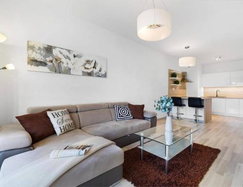 Sunflower - Modern large charming apartment with balcony, Bratislava (photo 9)