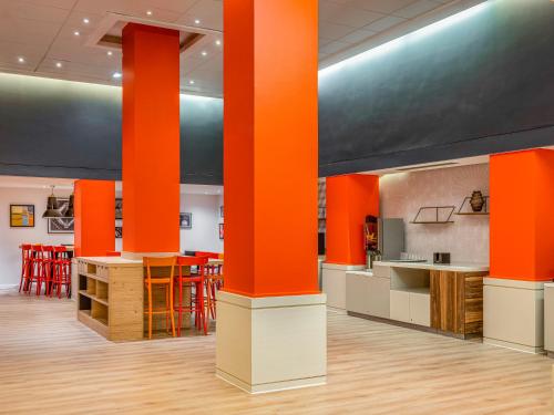 商务中心, 巴黎诺富特沃日拉尔蒙帕纳斯酒店 (Novotel Paris Vaugirard Montparnasse Hotel) in 巴黎