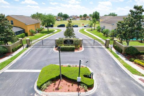 Davenport Dream near Ridgewood Lakes Golf & Country Club