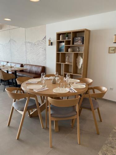 ทัศนียภาพภายนอกโรงแรม, Hotel L'Albatros in แซงต์ โทรจัน เลส แบงส์