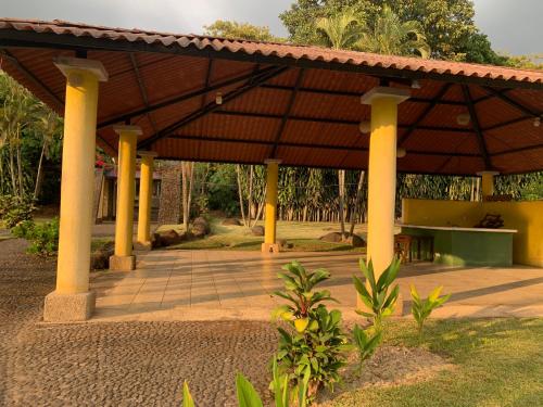 Instalaciones, Casa a 5 minutos de los parques del IRTRA in Retalhuleu