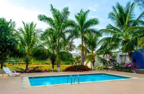 สระว่ายน้ำ, Hotel - Granja de Animales San Basilio de Palenque in ซาน บาซิลิโอ เดล ปาเลนเก