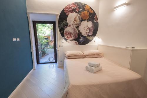 Rione Monti Studio Apt with private garden, Rom