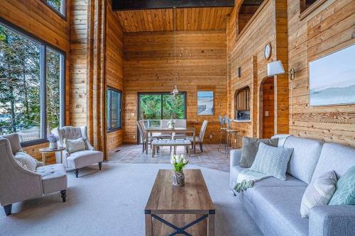 Oceanfront Retreat, Mount Rainier, King Bed, Games - Joemma Beach State Park, Longbranch
