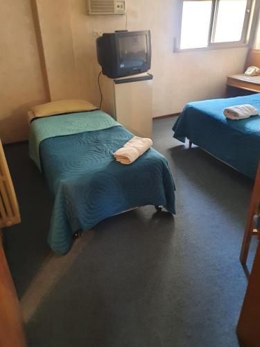 2 double beds, 2 twin beds