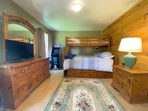 Mountain Adventure Ski Chalet near Gore