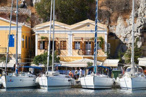 

Symi Port View Apartment