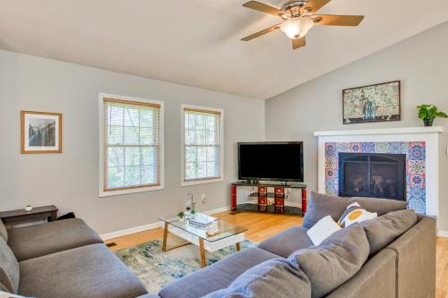 73 Panorama Drive - Side A in Asheville, USA
