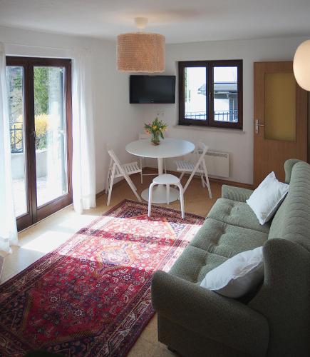 Lakeview Guesthouse & Chalet Bled 5