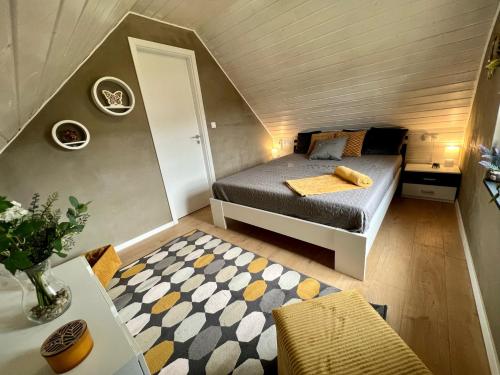 Völgyhíd Village Balaton (Volgyhid Village Balaton) in โคโรเชกี