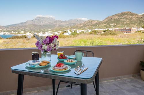 Studio Athena with panoramic view of MakryGialos