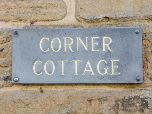 Corner Cottage Buxton - main image