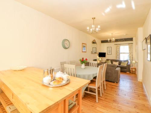 Corner Cottage Buxton - image 10