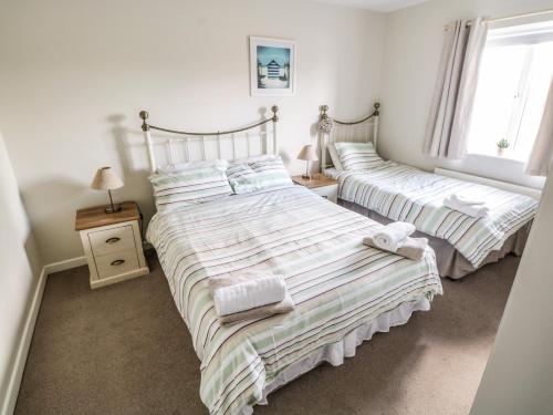 The Cromlech Cottage Portnoo - image 14