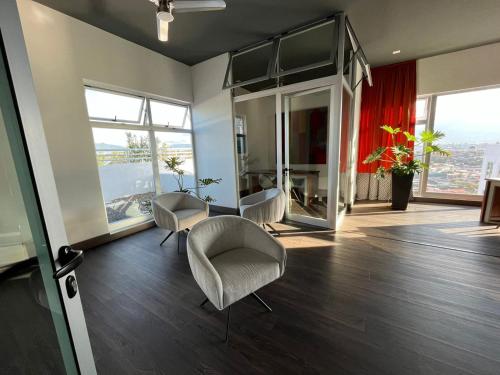 Bambu-Rivera Club Residences in Hospital