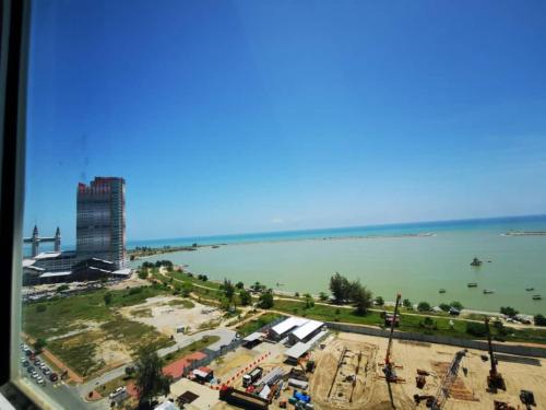 Kuala Terengganu City Centre Homestay (Drawbridge Mayang Mall & KTCC Mall ) with POOL in Kuala Terengganu