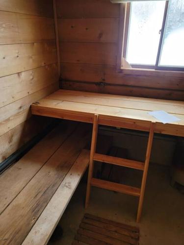 Whole home, private lake, sauna, WFH office in Michigamme, USA