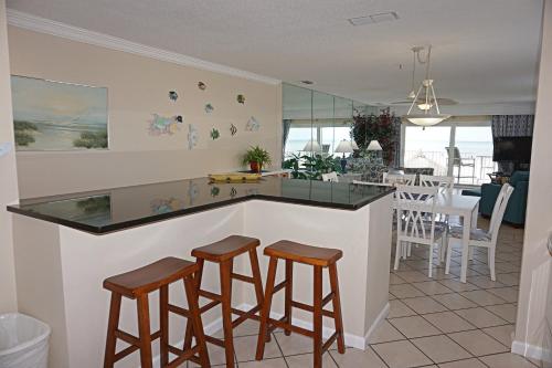 Sea Breeze Resort by TRS - image 8