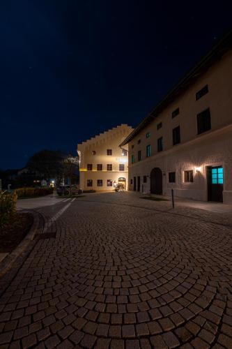 LANDHOTEL ALTE ZOLLSTATION- Historical Building