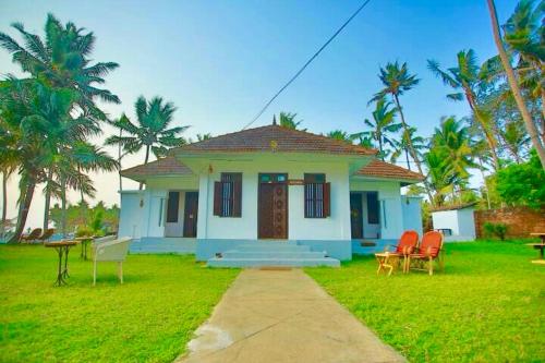 Vibes Beach House photo