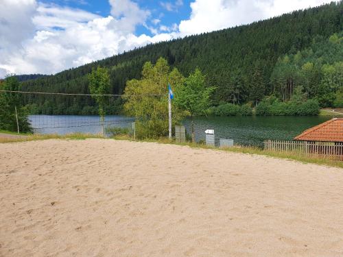 Ferienwohnung am Badesee mit priv. Sauna /Terrasse