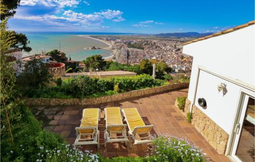 Amazing home in Blanes w/ WiFi, Outdoor swimming pool and 4 Bedrooms gîte à louer Blanes