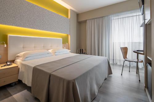1 doppelbett oder 2 einzelbetten, seitlicher meerblick