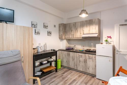 Ground Studio in bohemian Psiri in the historic center-In Vivo Apartments, Athen (Foto 9)