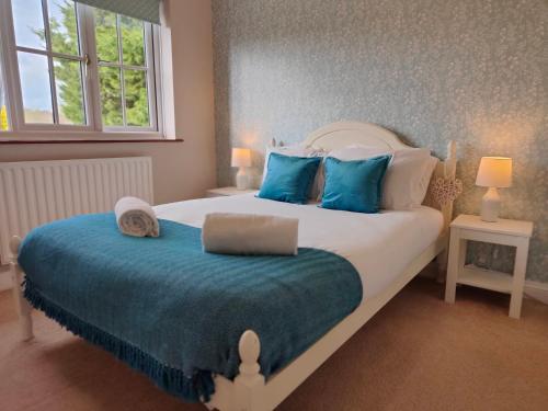 Birdsong Rural Winchester Twyford - 2BR, 5BR, 7BR - sleeps upto 16