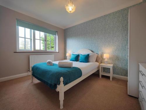 Birdsong Rural Winchester Twyford - 2BR, 5BR, 7BR - sleeps upto 16