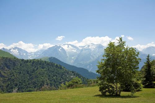 Lagrange Vacances l'Alpenrose - Hôtel - Huez