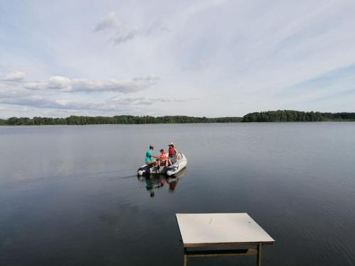 Medumi Lake