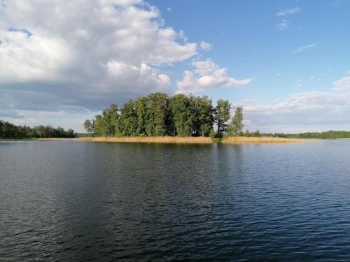 Medumi Lake
