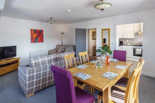 Cardigan Castle Room Type - Apartment with Shower