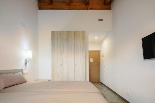 Twin Room with Mountain View