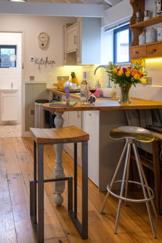 Old Fire Station - quaint and quirky little home Old Fire Station - quaint and quirky little home