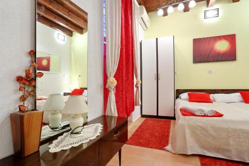 Apartment City Center Dragica - image 4