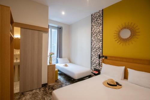 hotel photo