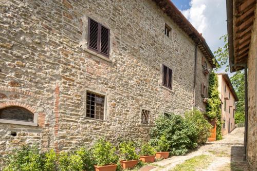  Stone built farmhouse Antica Torre by VacaVilla in Lamole