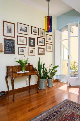 La Camelia Apartment - image 3