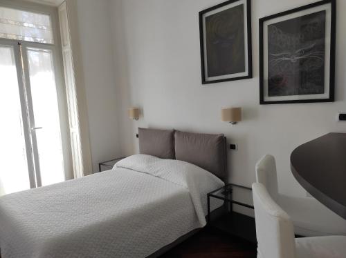 Luca Giordano 142 B&B, Neapel (Foto 3)