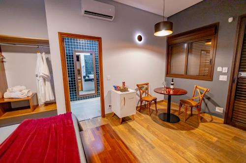 351998415 Cassorova Hotel Boutique