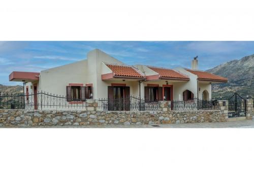 Amazing Villa Amare with stunning views gîte à louer Monastiráki