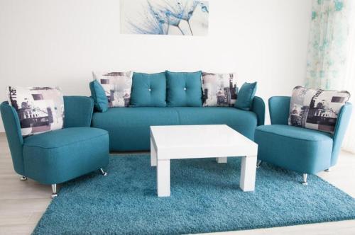 2 bedrooms, 4 beds