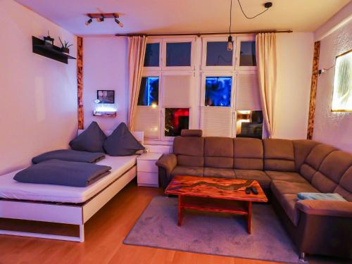 #111 - LUX-Flat Lennep - Altstadt - Netflix & Amazon Prime - Felswand, Remscheid (foto 3)