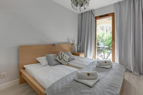 One-Bedroom Apartment image 6
