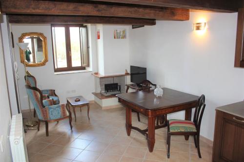 35 négyzetméteres, 1 hálószobás Apartman 1 fürdőszobával San Giacomo területén (Fortezza San Giacomo di Spoleto ) in Spoleto