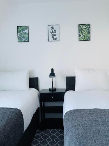 غرفة الضيوف, Cheerful 5-bedroom with free parking in Avonmouth and Lawrence Weston